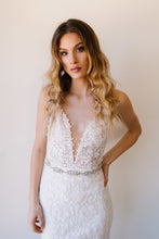 Load image into Gallery viewer, Beatrix Bridal Belt