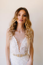 Load image into Gallery viewer, Ainsley Bridal Belt