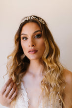 Load image into Gallery viewer, Aria Bridal Belt