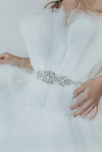 Load image into Gallery viewer, Blair Bridal Belt