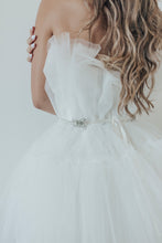 Load image into Gallery viewer, Blair Bridal Belt