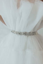 Load image into Gallery viewer, Briar Bridal Belt