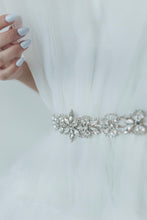 Load image into Gallery viewer, Brynn Bridal Belt