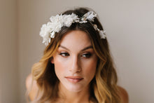 Load image into Gallery viewer, Calla Bridal Comb