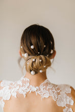 Load image into Gallery viewer, Clover Bridal Pins