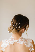 Load image into Gallery viewer, Clover Bridal Pins