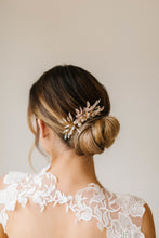 Load image into Gallery viewer, Dahlia Bridal Comb