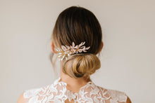 Load image into Gallery viewer, Dahlia Bridal Comb