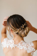Load image into Gallery viewer, Evie Bridal Comb
