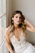 Load image into Gallery viewer, Leighton Bridal Earrings