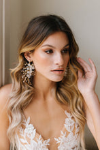 Load image into Gallery viewer, Luna Bridal Earrings