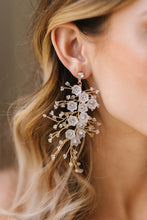 Load image into Gallery viewer, Luna Bridal Earrings