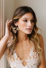 Load image into Gallery viewer, Maeve Bridal Earrings