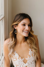 Load image into Gallery viewer, Maise Bridal Earrings