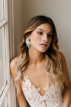 Load image into Gallery viewer, Margo Bridal Earrings