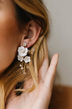 Load image into Gallery viewer, Nicolette Bridal Earrings