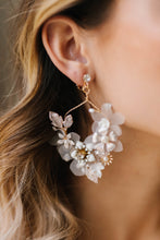 Load image into Gallery viewer, Nova Bridal Earrings