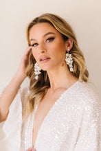 Load image into Gallery viewer, Odelyn Bridal Earrings