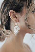 Load image into Gallery viewer, Paloma Bridal Earrings