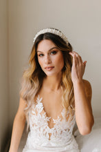 Load image into Gallery viewer, Rose Bridal Headpiece