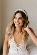 Load image into Gallery viewer, Rose Bridal Headpiece