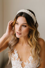 Load image into Gallery viewer, Rose Bridal Headpiece