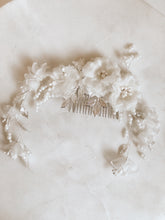 Load image into Gallery viewer, Calla Bridal Comb
