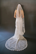 Load image into Gallery viewer, Odette - Bridal Veil