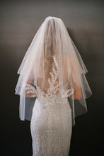 Load image into Gallery viewer, Tatiana - Bridal Veil