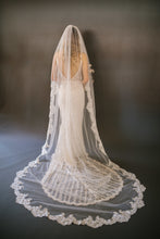 Load image into Gallery viewer, Jessie - Bridal Veil