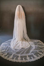 Load image into Gallery viewer, Valerie - Bridal Veil