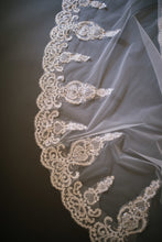 Load image into Gallery viewer, Valerie - Bridal Veil