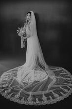 Load image into Gallery viewer, Valerie - Bridal Veil