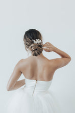 Load image into Gallery viewer, Lark Bridal Comb