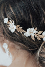 Load image into Gallery viewer, Laurel Bridal Comb