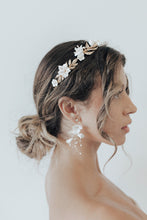 Load image into Gallery viewer, Laurel Bridal Comb