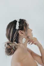 Load image into Gallery viewer, Laurel Bridal Comb