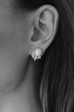 Load image into Gallery viewer, Alma Crystal and Pearl Studs