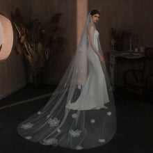 Load image into Gallery viewer, Casey Bridal Veil
