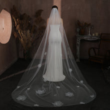 Load image into Gallery viewer, Casey Bridal Veil