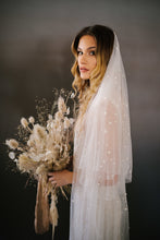 Load image into Gallery viewer, Lila - Pearl Veil