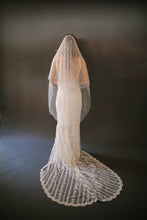 Load image into Gallery viewer, Lila - Pearl Veil