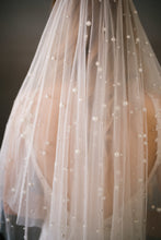 Load image into Gallery viewer, Lila - Pearl Veil