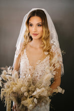 Load image into Gallery viewer, Onyx - Bridal Veil