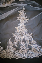 Load image into Gallery viewer, Jamie - Bridal Veil