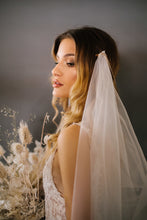 Load image into Gallery viewer, Julie - Bridal Veil
