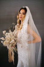 Load image into Gallery viewer, Corine - Bridal Veil